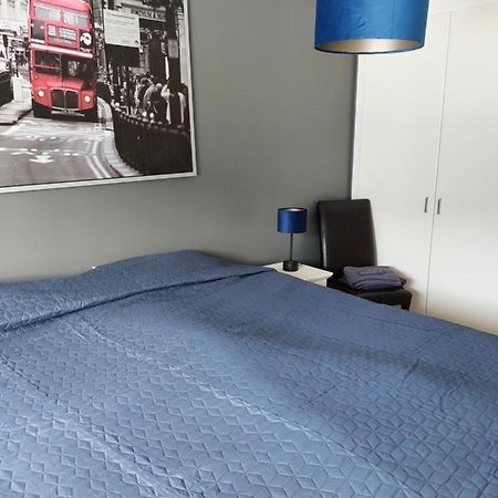 Apartment Near The Airport Njarthvik Экстерьер фото