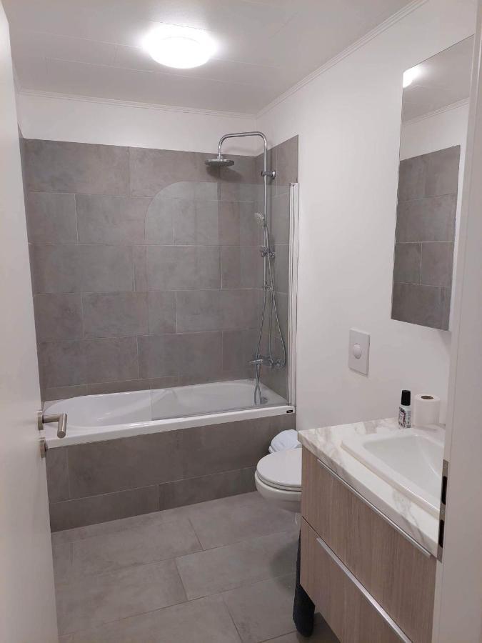 Apartment Near The Airport Njarthvik Экстерьер фото