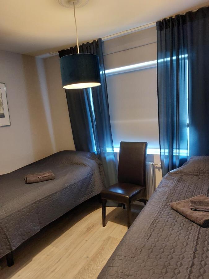 Apartment Near The Airport Njarthvik Экстерьер фото